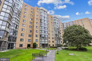 3330 N Leisure World Blvd, Silver Spring, MD 20906 - Photo 16