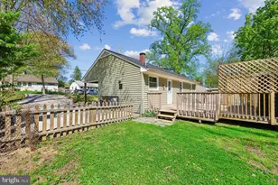 1123 Parrish Dr, Rockville, MD 20851 - Photo 18