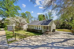 1123 Parrish Dr, Rockville, MD 20851 - Photo 14