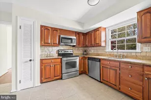 1310 Midwood Pl, Silver Spring, MD 20910 - Photo 6
