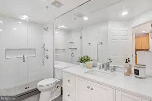 11800 Old Georgetown, North Bethesda, MD 20852 - Photo 16