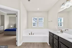 135 Limpkin Ave, Clarksburg, MD 20871 - Photo 12