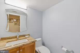 11400 Strand Dr, Rockville, MD 20852 - Photo 6