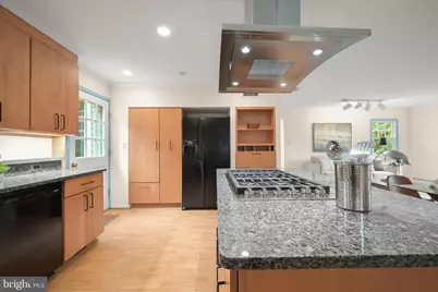 6004 Princeton Avenue, Glen Echo, MD 20812 - Photo 20