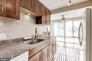 13201 Chalet Pl, Germantown, MD 20874 - Photo 10