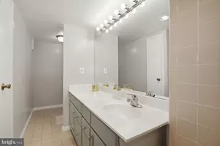 11801 Rockville Pik, Rockville, MD 20852 - Photo 18