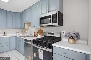 11801 Rockville Pik, Rockville, MD 20852 - Photo 8