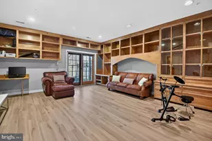 105 Crofton Hill Ln, Rockville, MD 20850 - Photo 28