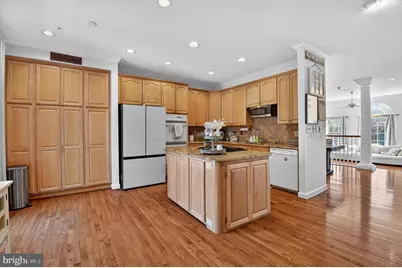 105 Crofton Hill Lane, Rockville, MD 20850 - Photo 16