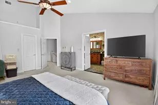 105 Crofton Hill Ln, Rockville, MD 20850 - Photo 24