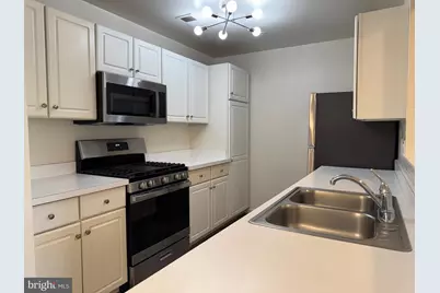 10019 Vanderbilt #UNIT 7, Rockville, MD 20850 - Photo 12