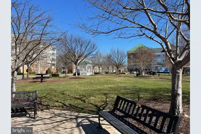 327 King Farm Boulevard #203, Rockville, MD 20850 - Photo 4