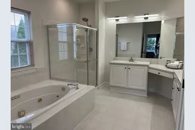 11305 Potomac Oaks Drive, Rockville, MD 20850 - Photo 6