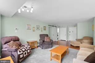 5225 Pooks Hill Rd, Bethesda, MD 20814 - Photo 8