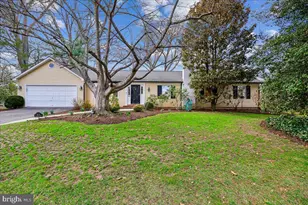 9814 Gartrell Pl, Kensington, MD 20895 - Photo 1