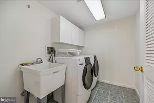 9814 Gartrell Pl, Kensington, MD 20895 - Photo 26