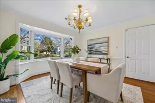 9814 Gartrell Pl, Kensington, MD 20895 - Photo 8