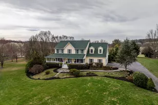 20409 Peach Tree Rd, Dickerson, MD 20842 - Photo 2