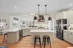 20409 Peach Tree Rd, Dickerson, MD 20842 - Photo 16