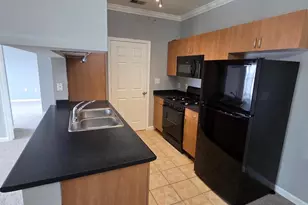 13506 Derry Glen Ct, Germantown, MD 20874 - Photo 4