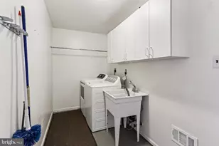 10233 Gainsborough, Potomac, MD 20854 - Photo 22