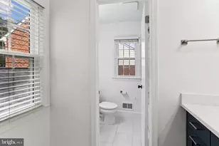 10233 Gainsborough, Potomac, MD 20854 - Photo 30