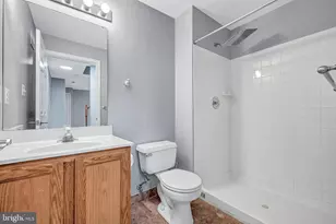 21319 Emerald Dr, Germantown, MD 20876 - Photo 28