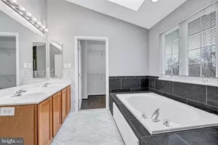 21319 Emerald Dr, Germantown, MD 20876 - Photo 20