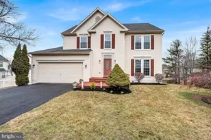 21319 Emerald Dr, Germantown, MD 20876 - Photo 1