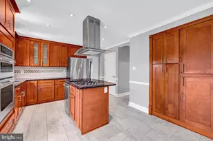 21319 Emerald Dr, Germantown, MD 20876 - Photo 12