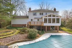 9 Trailridge Ct, Potomac, MD 20854 - Photo 8