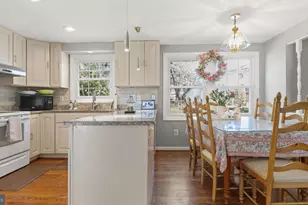 11201 Lake Breeze, North Potomac, MD 20878 - Photo 12