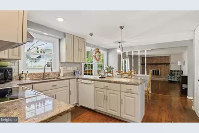 11201 Lake Breeze, North Potomac, MD 20878 - Photo 20