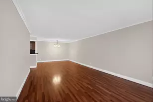 9701 Fields Rd, Gaithersburg, MD 20878 - Photo 12