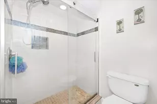 10101 Lloyd Rd, Potomac, MD 20854 - Photo 42