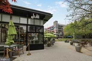 10101 Grosvenor Pl, Rockville, MD 20852 - Photo 38