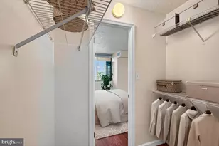 10101 Grosvenor Pl, Rockville, MD 20852 - Photo 10