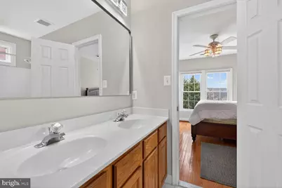 10713 Cloverbrooke Drive, Potomac, MD 20854 - Photo 28