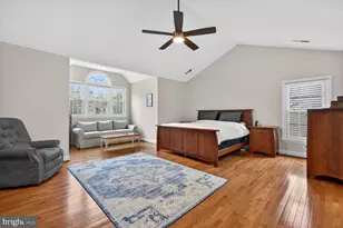 10713 Cloverbrooke Dr, Potomac, MD 20854 - Photo 20