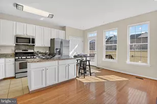 20 Golden Ash Way, Gaithersburg, MD 20878 - Photo 10