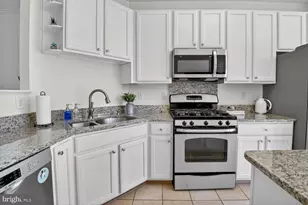 20 Golden Ash Way, Gaithersburg, MD 20878 - Photo 10