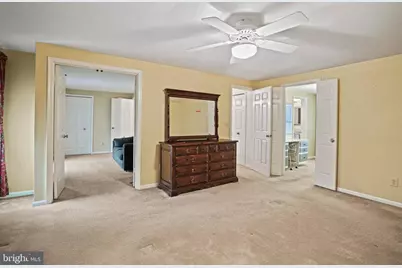 12737 Triple Crown Road, Gaithersburg, MD 20878 - Photo 32