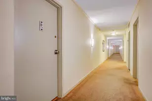 7400 Lakeview Dr, Bethesda, MD 20817 - Photo 4