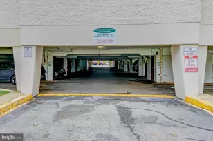 7400 Lakeview Dr, Bethesda, MD 20817 - Photo 22