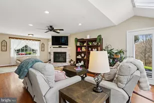 9 Midsummer Ct, Gaithersburg, MD 20878 - Photo 16