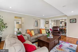 9 Midsummer Ct, Gaithersburg, MD 20878 - Photo 8