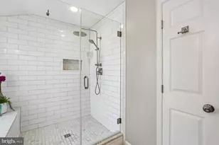 9 Midsummer Ct, Gaithersburg, MD 20878 - Photo 38