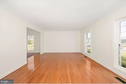 19716 Selby Avenue, Poolesville, MD 20837 - Photo 10