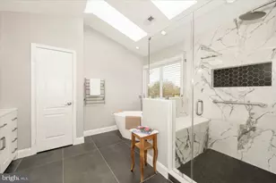 19716 Selby Ave, Poolesville, MD 20837 - Photo 36