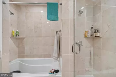 6820 Wisconsin Avenue #4006, Bethesda, MD 20815 - Photo 18